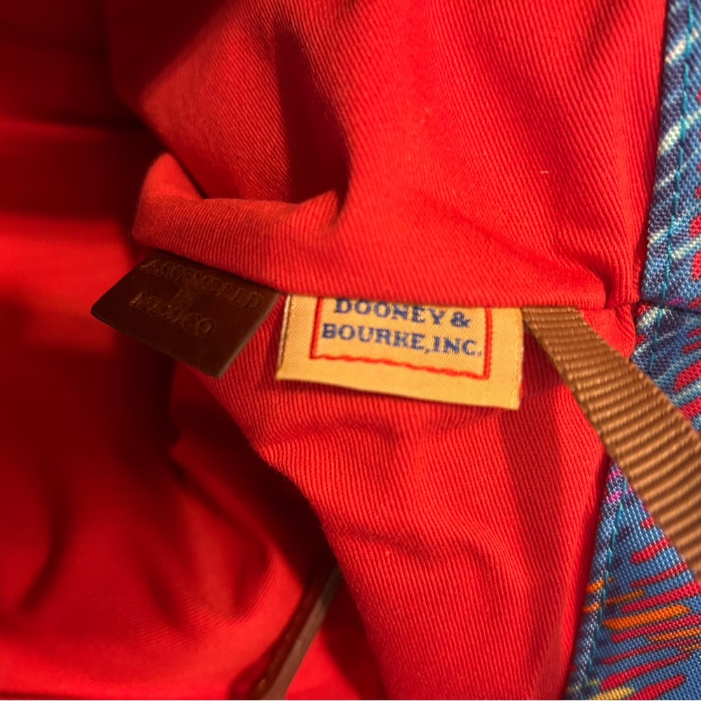 Dooney and Bourke Multicolor Plaid Large Tote Bag - NWT with Dust Bag included - Picture 8 of 15